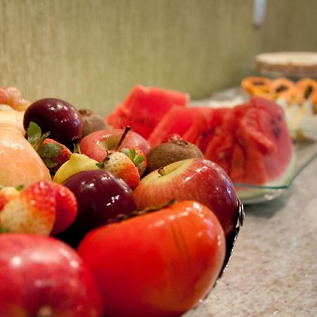 Hotel Linhatur Линярес Екстериор снимка