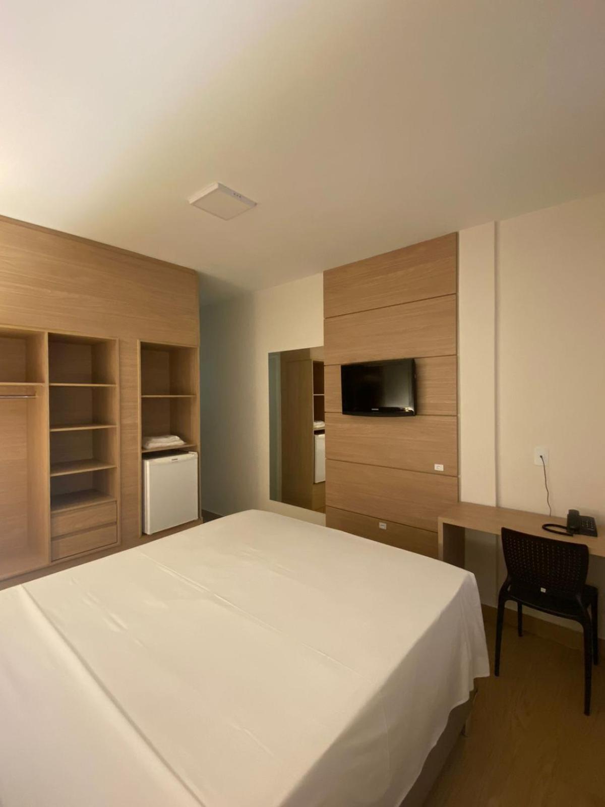 Hotel Linhatur Линярес Стая снимка