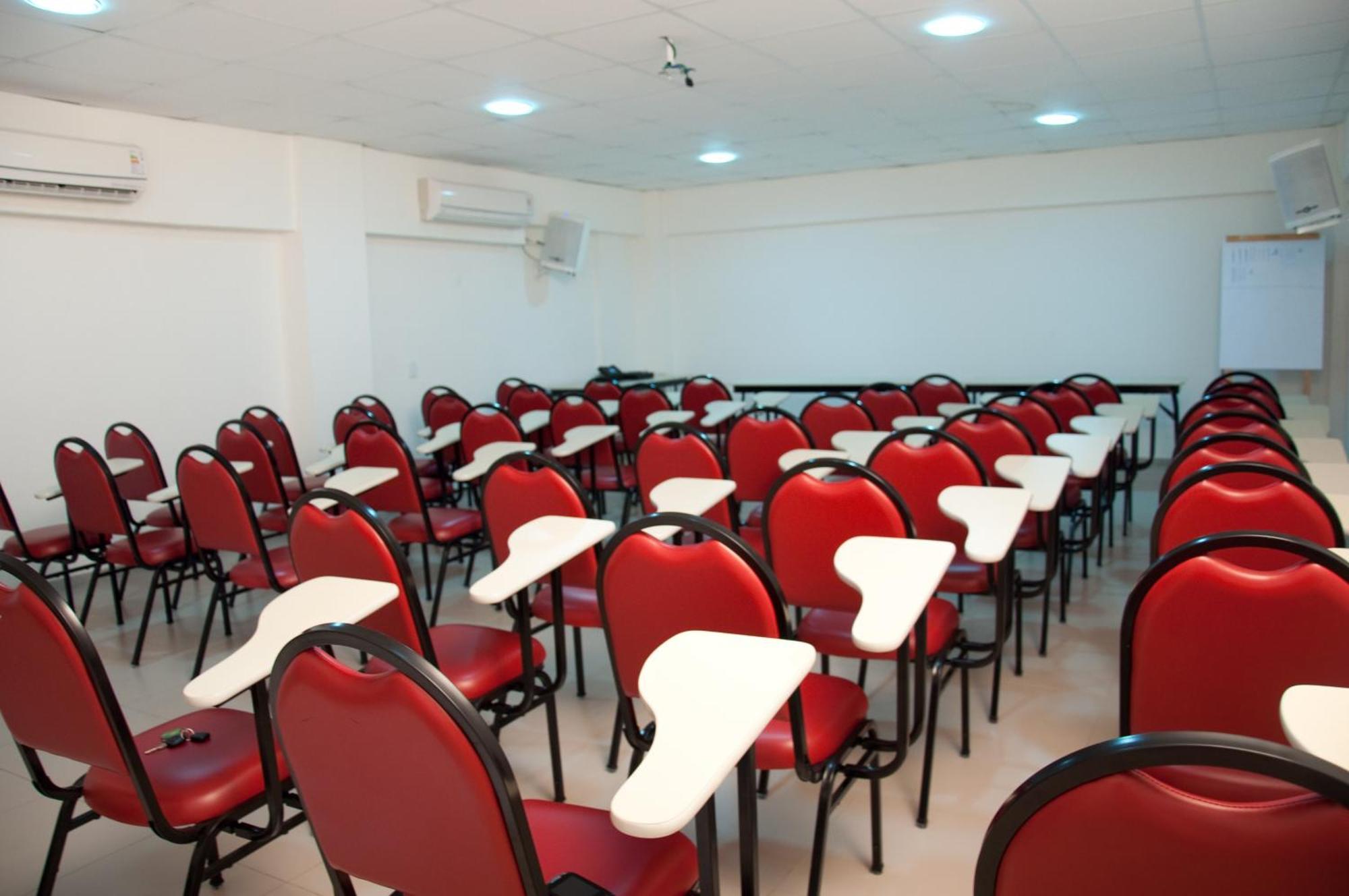Hotel Linhatur Линярес Екстериор снимка