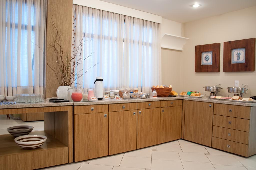 Hotel Linhatur Линярес Екстериор снимка