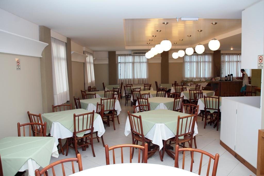Hotel Linhatur Линярес Екстериор снимка